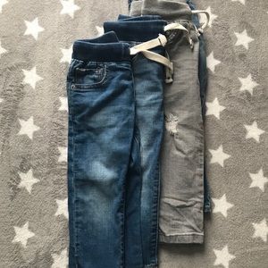 4 pairs boys Sz2 jeans.